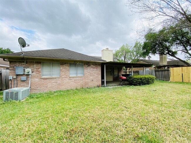 Building Photo - 21426 Park Bishop Dr