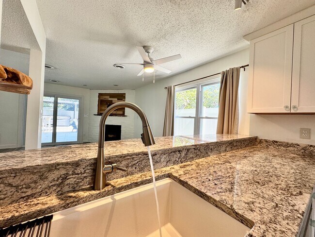 Building Photo - Ready NOW! A Custom Townhouse-Style Duplex Blocks to the Beaches! Fenced Yard - Hot Tub - Pet Fri...