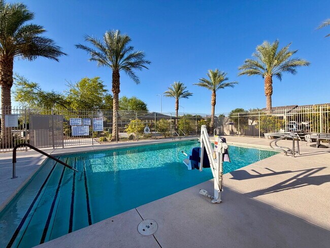 Building Photo - GATED 4 BED 2.5 BATH 2 CAR GARAGE SINGLE FAMILY HOME w/ LOFT, BEDROOM DOWNSTAIRS, NEXT TO COMMUNI...