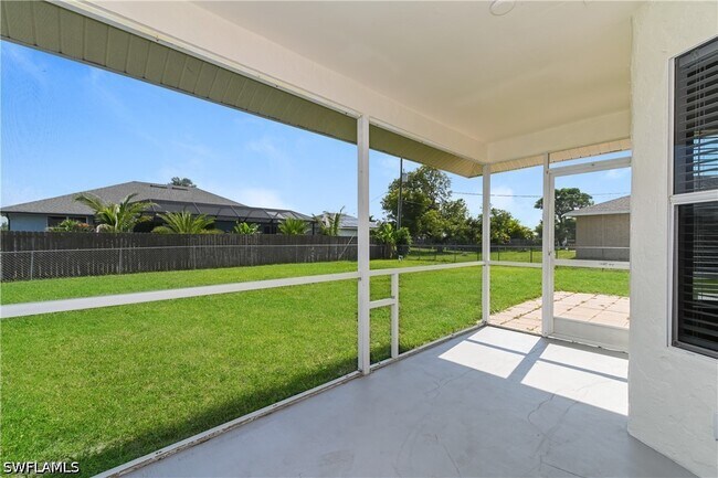 Building Photo - 929 SW 31st St