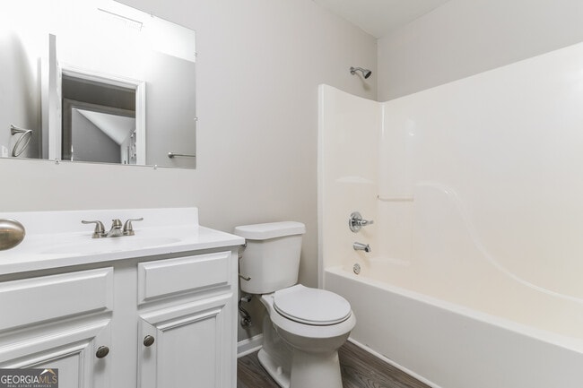 Building Photo - 5035 Michael Jay St