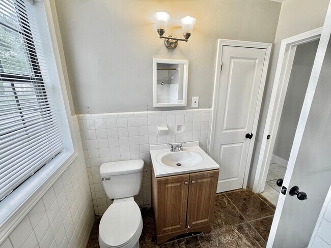 Building Photo - 2708 Filmore Ave