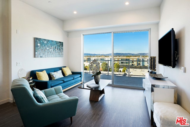 Building Photo - 4140 Glencoe Ave