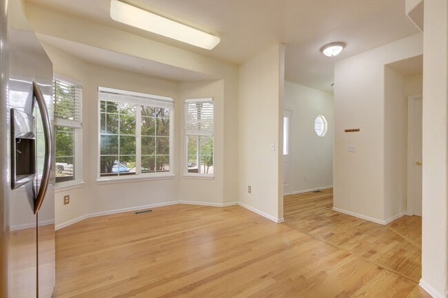 Building Photo - 1734 W Yampa St