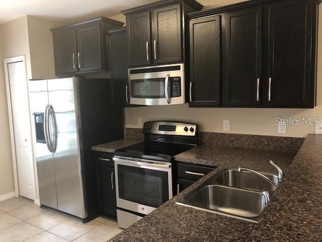 Building Photo - 5341 Windsor Lake Cir