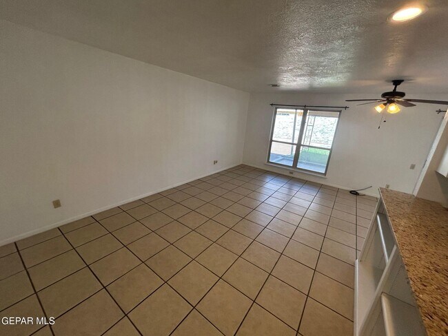 Building Photo - 3601 Okeefe Dr