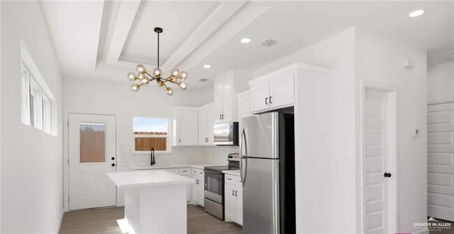 Building Photo - 10 East St