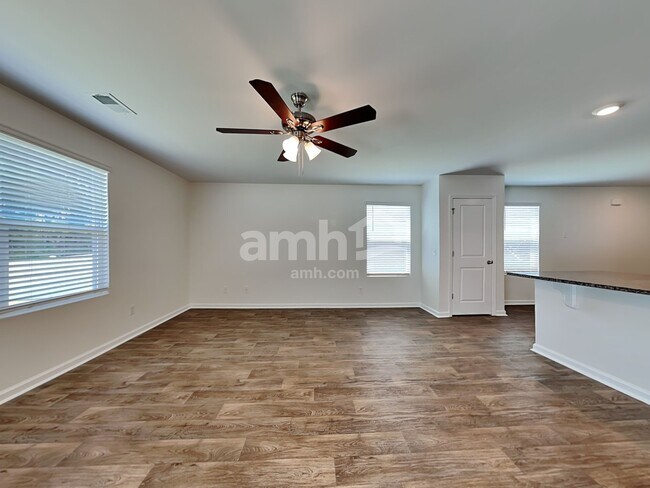 Building Photo - 112 Tobago Cir