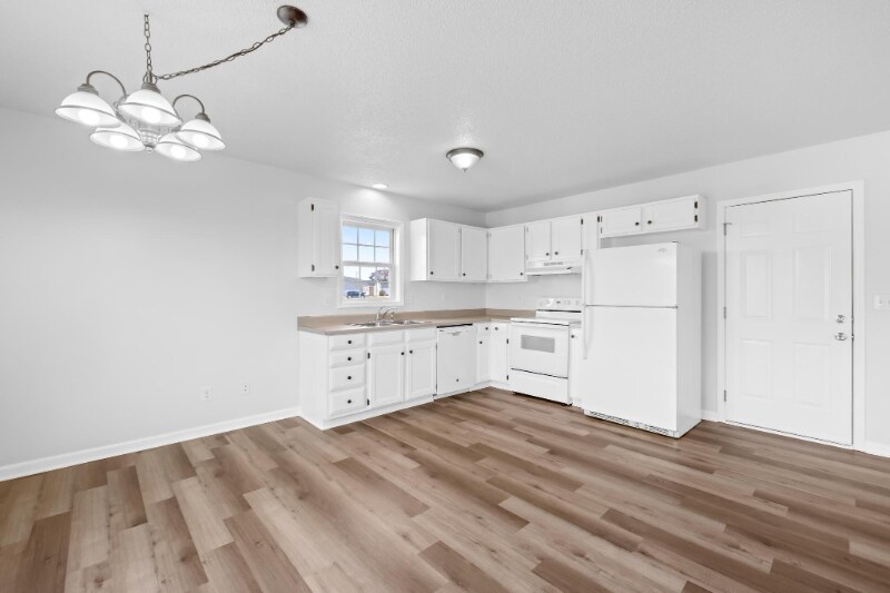 Building Photo - 304 Walkers Ridge Dr