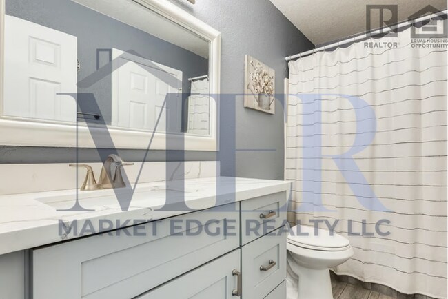Building Photo - 2Bed/2Bath Home at SR-51/Bell Rd! $199 Mov...