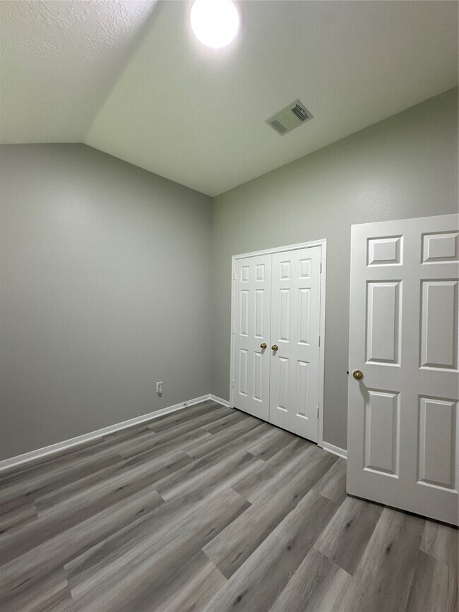 Building Photo - 11411 Oak Lake Vista Ct