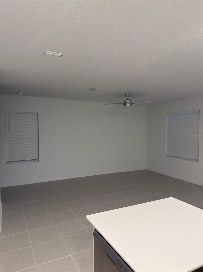 Building Photo - 3466 Howell Dr