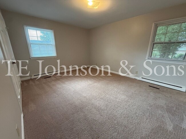 Building Photo - 2722 Winslow Ln