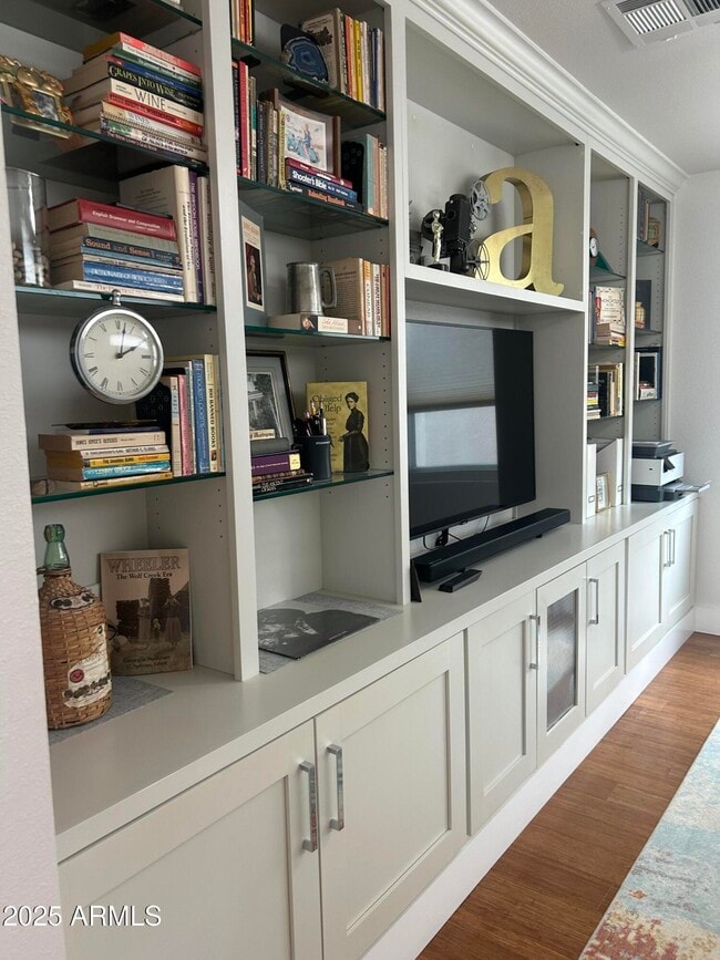 Building Photo - 7760 E Gainey Ranch Rd