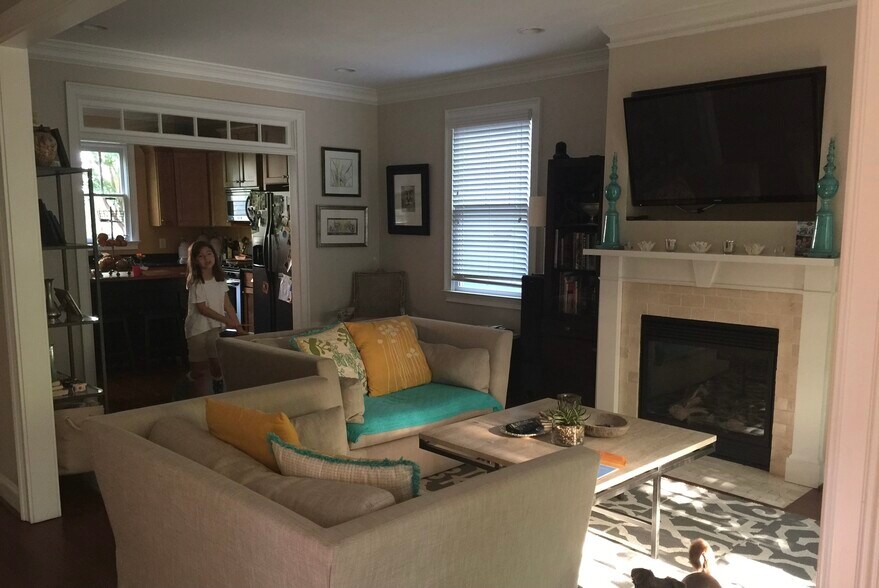 Large HDTV will be included in rental - 945 Longley Ave NW