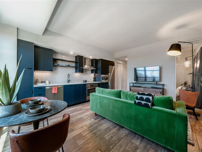 Interior Photo - The Batley