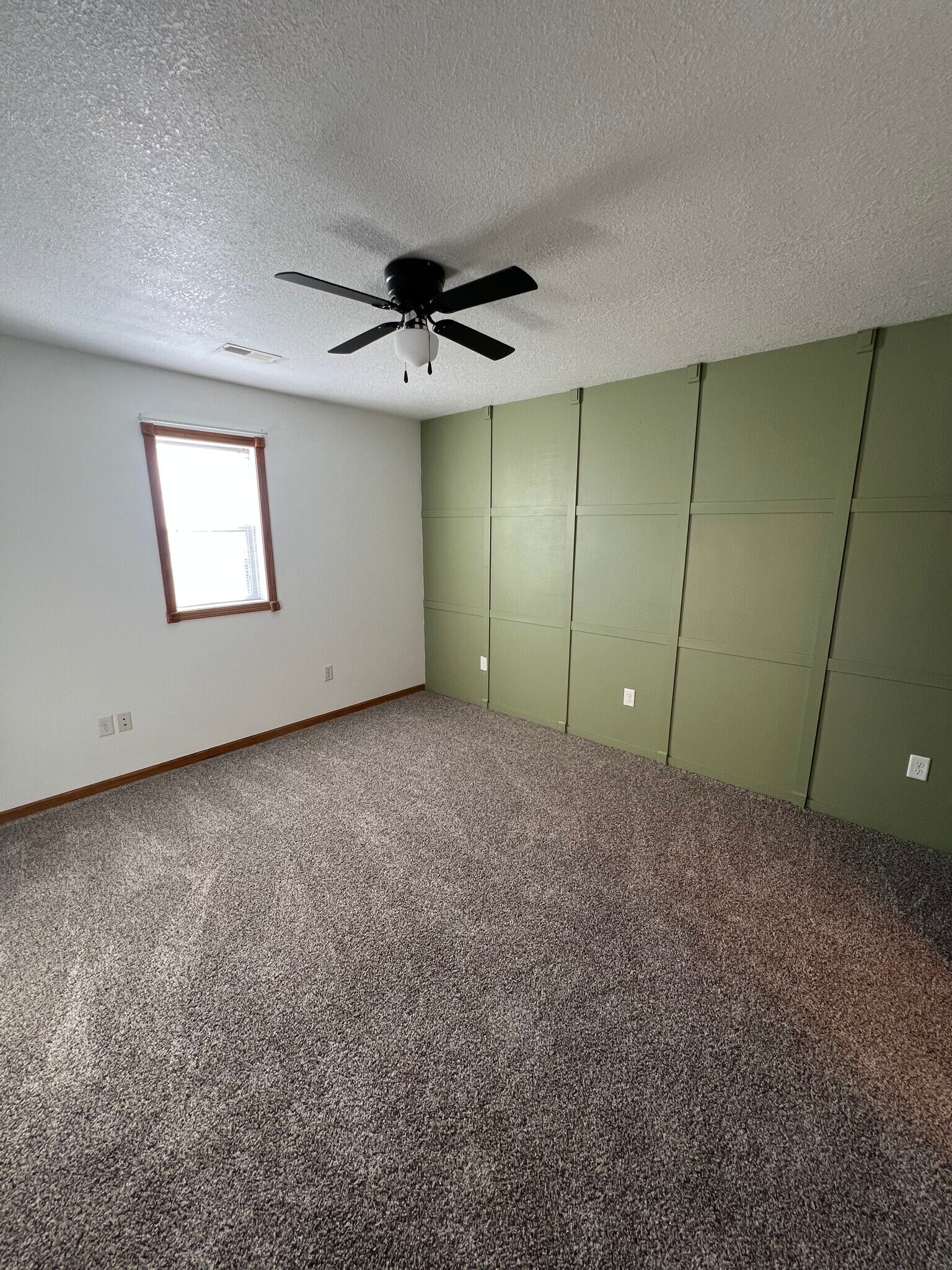 Building Photo - 109 W Pleasant St