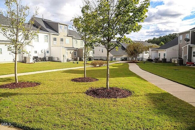 Building Photo - Earn Wealth While Leasing - Like a Homeowner - Lease to Own