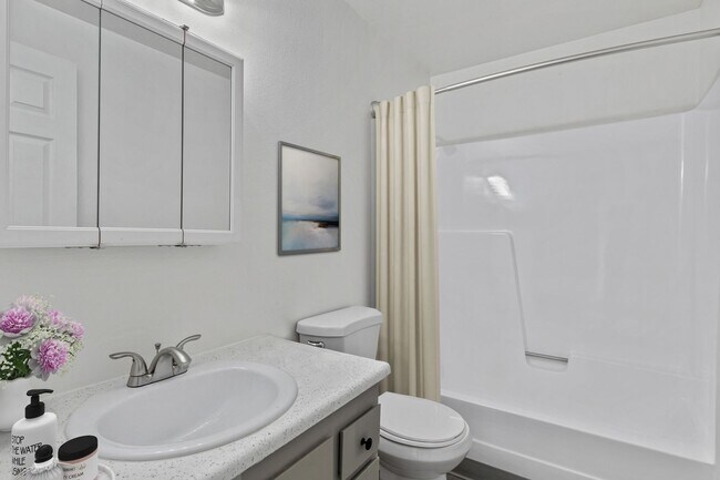 Building Photo - Free rent through June! Amazing one bedroo...