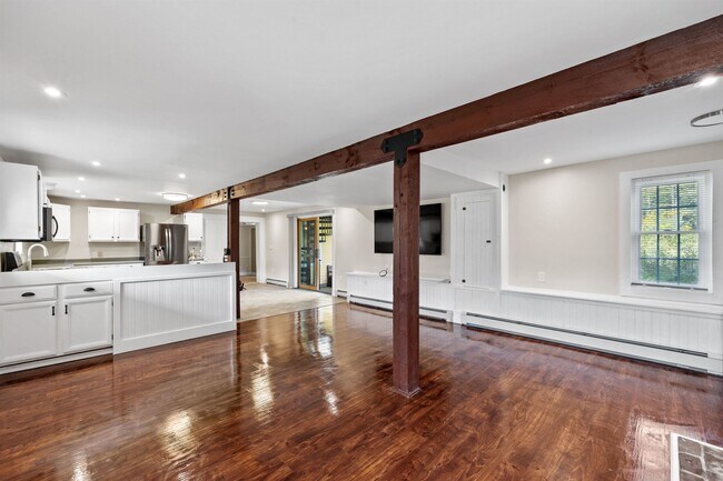 Building Photo - 24 Morrill Rd