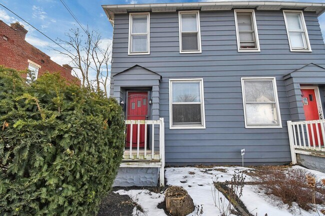 Building Photo - 405 E Welch Ave
