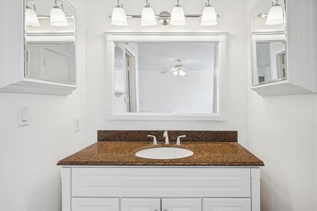 Building Photo - 2804 Royal Oaks Dr