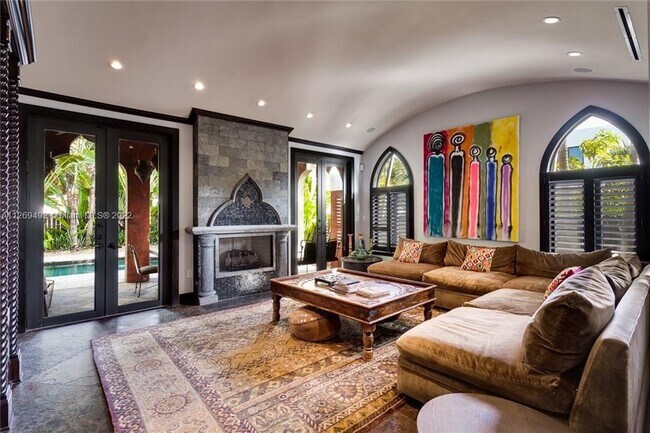 Building Photo - 3725 Sheridan Ave