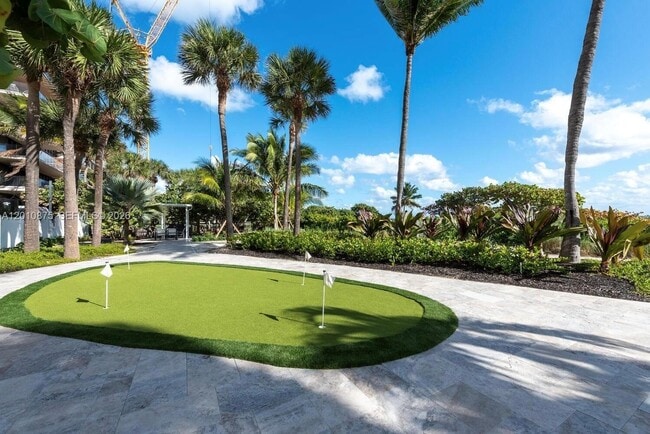 Building Photo - 8925 Collins Ave