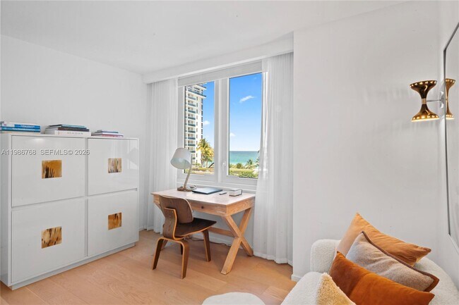 Building Photo - 2301 Collins Ave