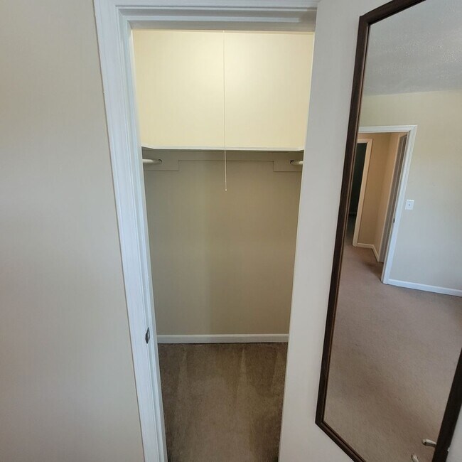 Building Photo - 2/1.5- Furnished- Short Term Available- Cookeville