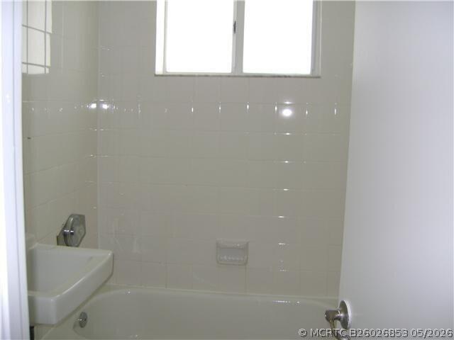 Building Photo - 2080 NE 167th St