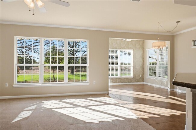 Building Photo - 809 Whispering Wind Dr