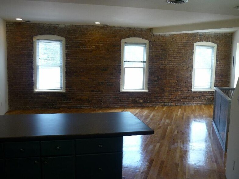 Building Photo - 111 Terrace St