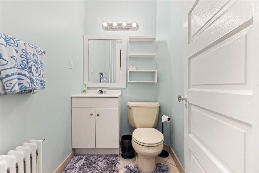 Building Photo - 27 S Oakland Ave