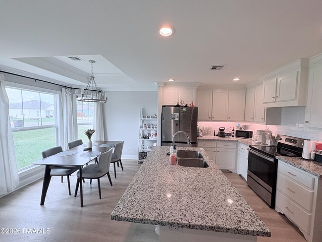 Building Photo - 1039 Lillian Michel Dr
