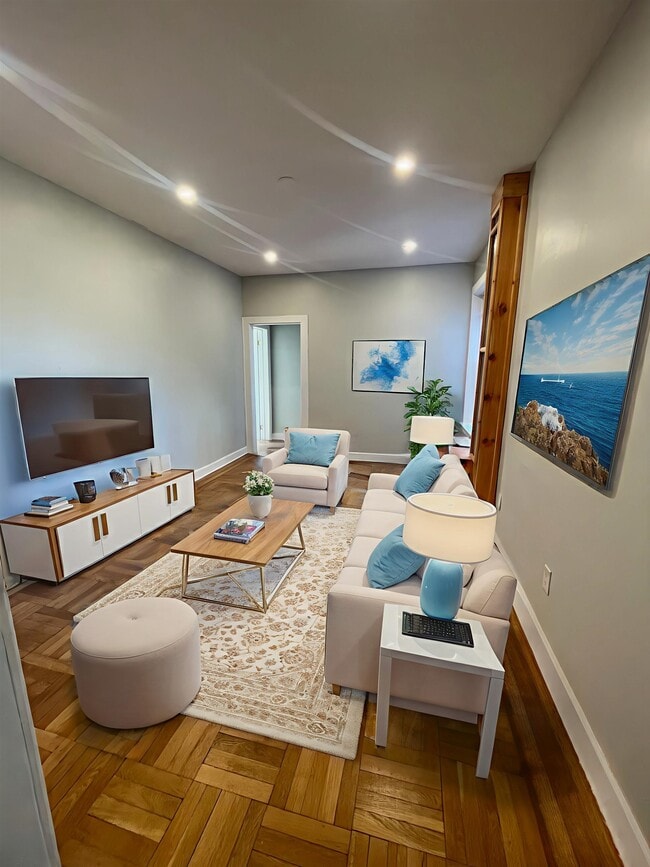 Building Photo - 120-122 W 39th St