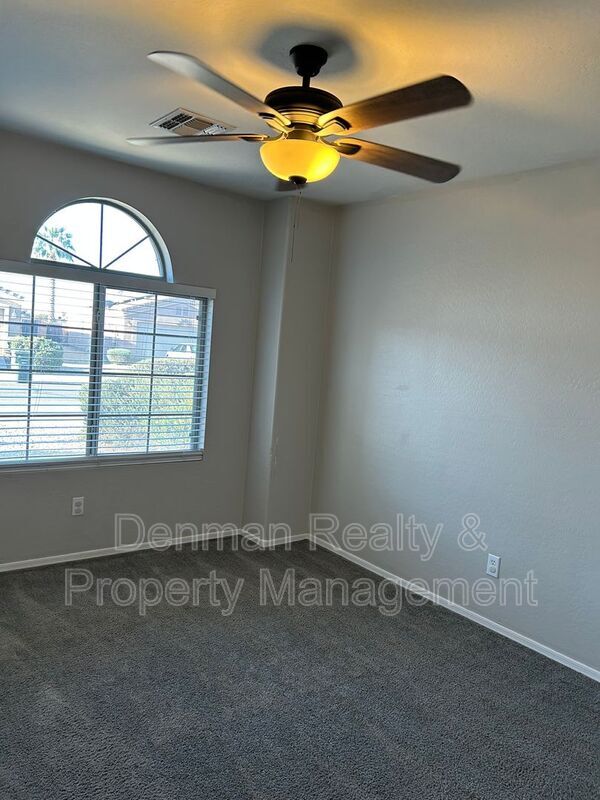 Building Photo - 1872 St David Ct