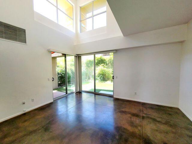 Building Photo - 3545 Sunburst Blvd