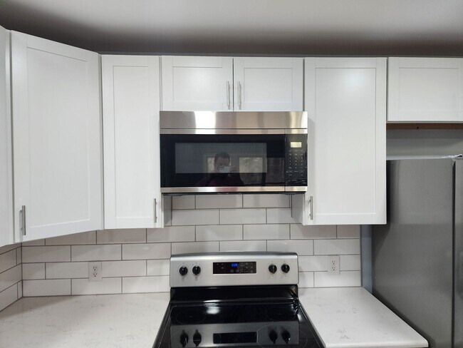 Building Photo - 3 bed 1 Bath Home Mount Airy