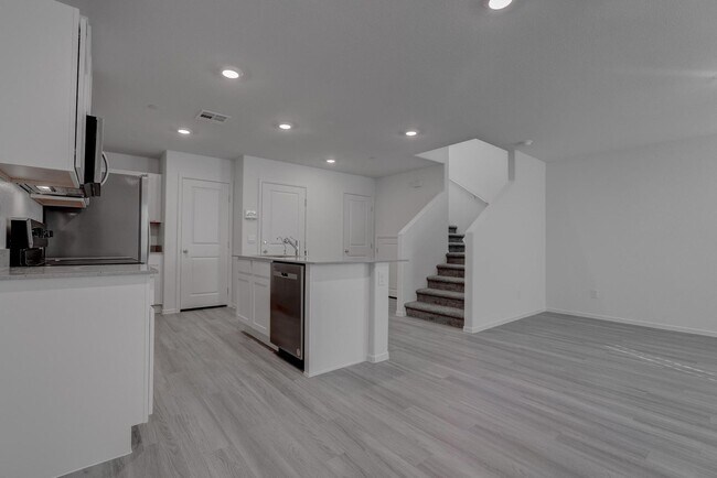 Building Photo - 7371 Craig Cv Ct