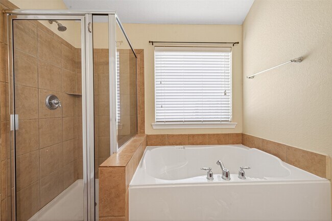 Building Photo - 66 W Lasting Spring Cir