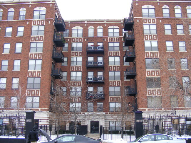 Building Photo - 4537 S Drexel Blvd