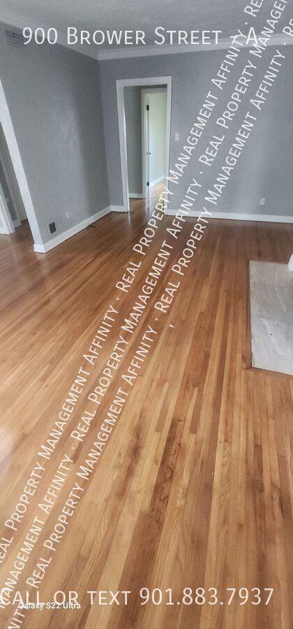 Building Photo - 900 Brower St