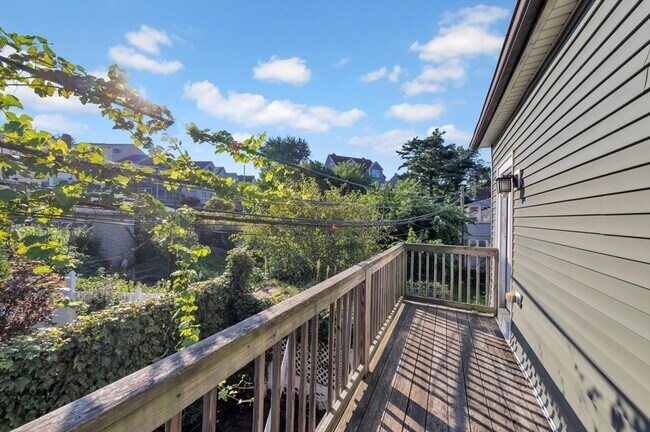 Building Photo - 299-301 Alewife Brook Pkwy