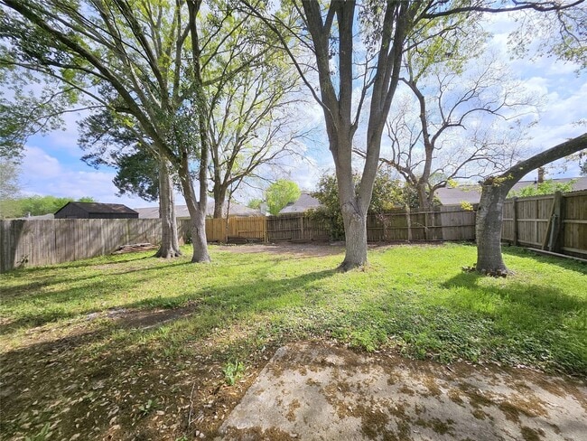Building Photo - 7423 San Lucas Dr