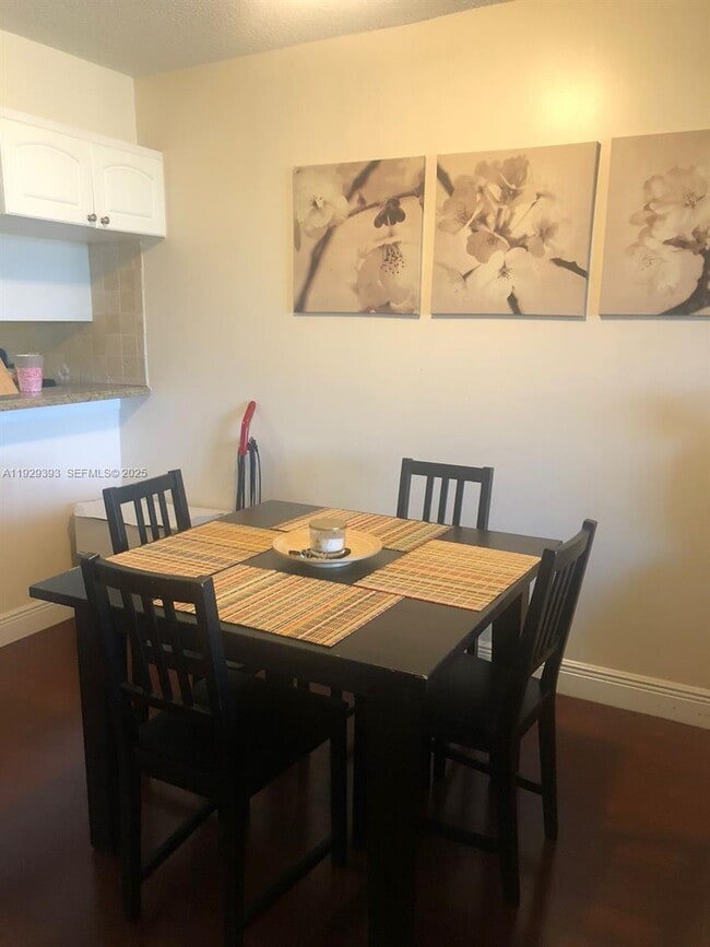 Building Photo - 10451 W Broward Blvd