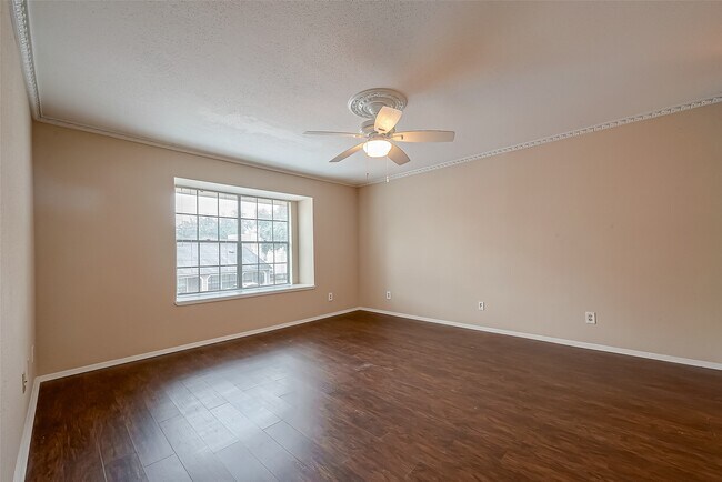 Building Photo - 14911 Wunderlich Dr