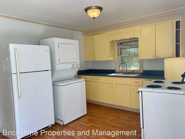 Building Photo - 3 br, 1 bath House - 1409 Bay Street