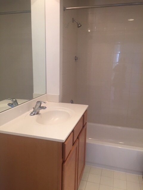 Building Photo - 1629 S Prairie Ave