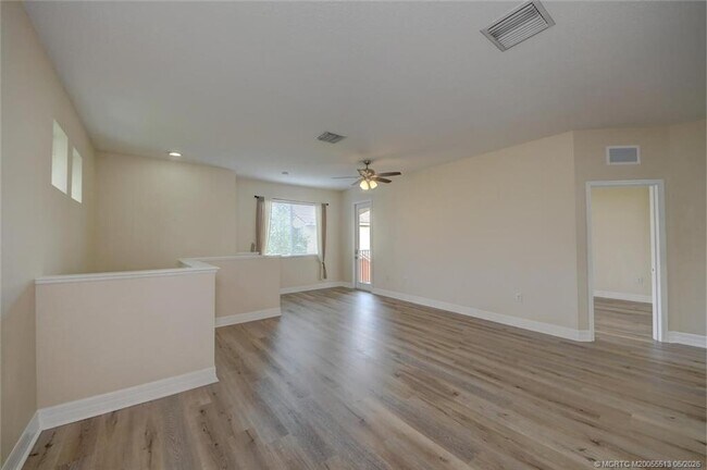Building Photo - 44 SE Sedona Cir